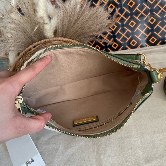 New✨ T monogram brocade studio - Picture 7 of 16